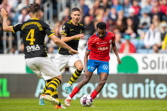 s Mikael Lustig och Helsingborgs Taha Ali