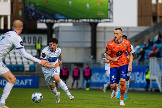 Christos Zafeiris of Haugesund and Besim Serbecic of