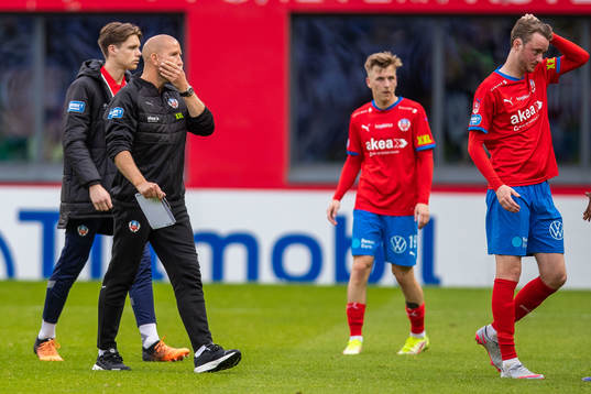 Helsingborgs tränare Mattias Lindström, Lucas Lingman och