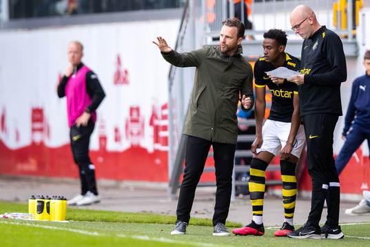 s tränare Bartosz Grzelak