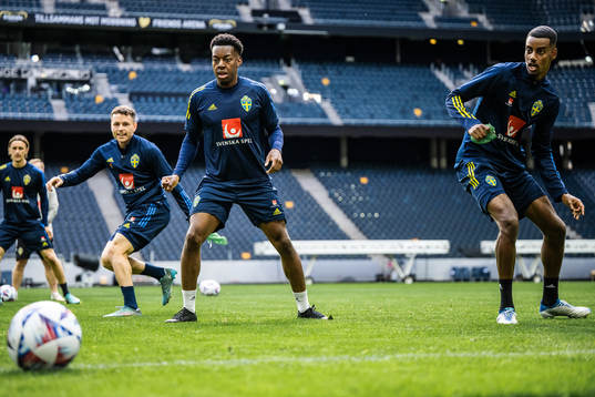 Kerim Mrabti, Anthony Elanga and Alexander Isak of the