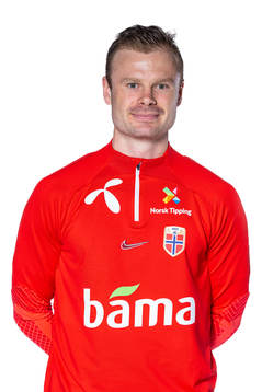 Erik Hulleberg, kit manager of the Norwegian national