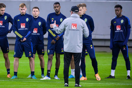 Dejan Kulusevski, Kerim Mrabti, Alexander Isak, Viktor