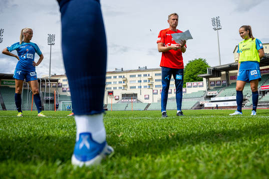 Martin Sjögren, head coach of the Norwegian women's