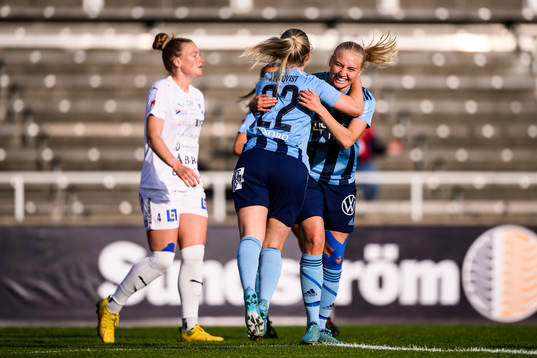 Djurgårdens Stinalisa Johansson jublar
