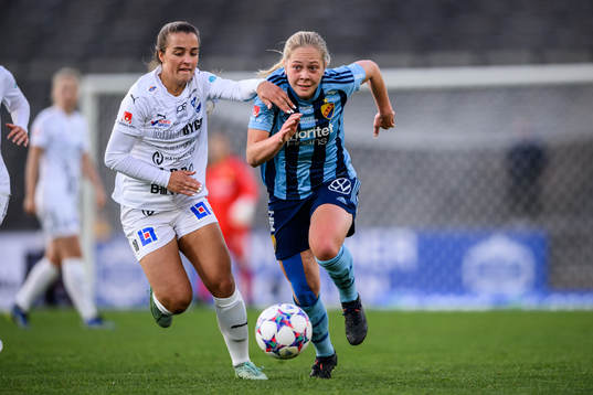 Kalmars Elma Smajic och Djurgårdens Alice Bergström