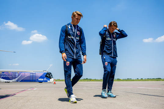 Martin Ødegaard and Sander Berge of the Norwegian national