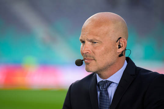 Former player Fredrik Ljungberg in the studio of Swedish