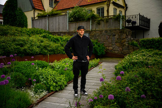 Ishockeyspelaren Timothy Liljegren