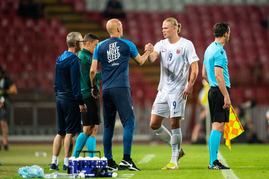 Ståle Solbakken, head coach of Norway, and Erling Braut