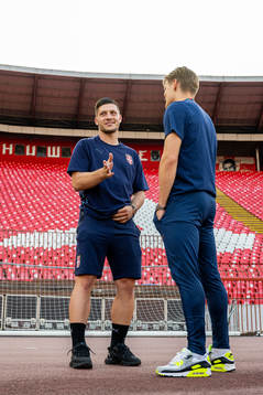 Luka Jović of Serbia and Martin Ødegaard of Norway