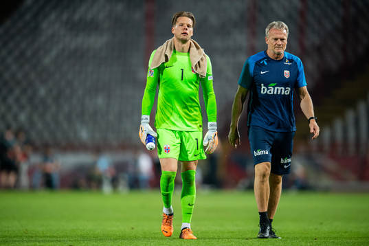 Goalkeeper Ørjan Håskjold Nyland and goalkeeper coach