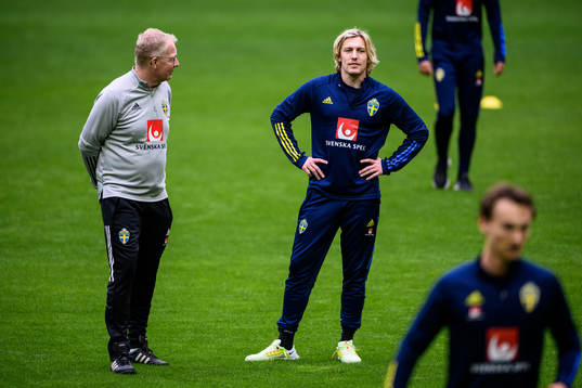 Scout Lars Jacobsson and Emil Forsberg of the Swedish
