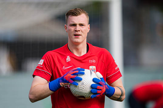Kristoffer-August Sundquist Klaesson of Norway warms up