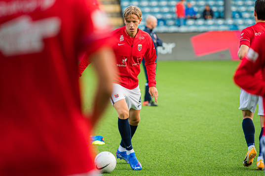 Jesper Norman Daland of Norway warms up