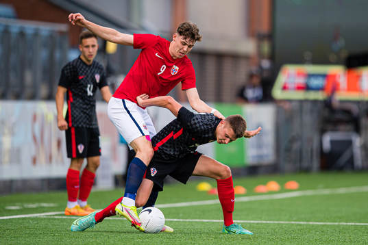 Jørgen Strand Larsen of Norway and Lukas Kačavenda of