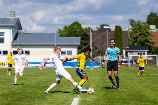 Finlands Leo Kyllönen och Sveriges Shakur Omar