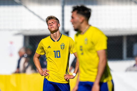 Sveriges Lukas Björklund deppar