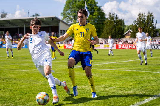 Finlands Tomas Galvez och Sveriges Alexander Larsson