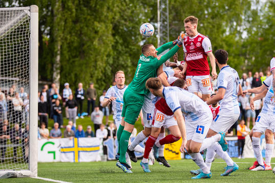 Bläddra bland fler bilder av Fotboll, Ettan norra, herr, Sandviken - Gefle