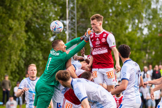 Sandvikens Daniel Söderberg gör 1-0