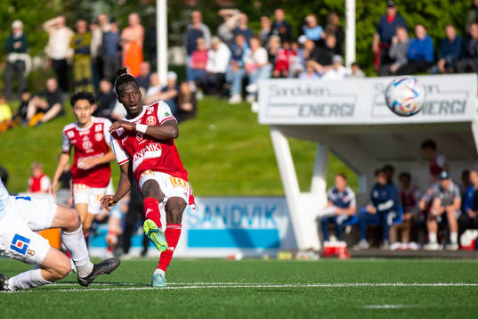 Sandvikens Naeem Mohammed gör 2-2