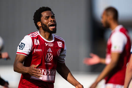 Sandvikens John Junior Igbarumah deppar