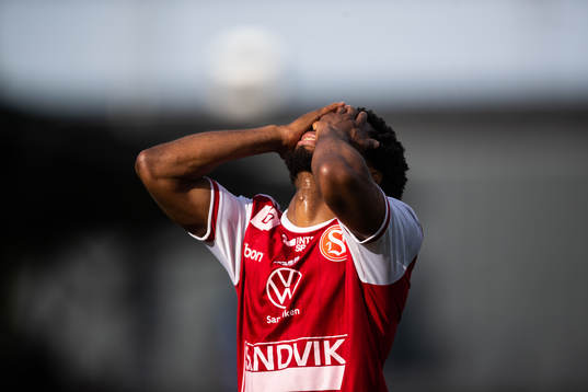 Sandvikens John Junior Igbarumah deppar