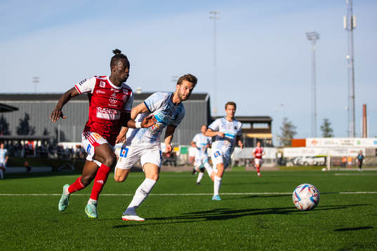 Sandvikens Naeem Mohammed och Gefles Nils Eriksson