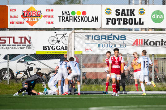 Gefles Leo Englund jublar