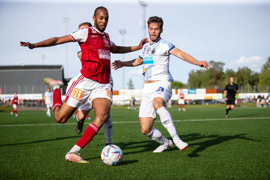 Sandvikens Jabir Abdihakim Ali och Gefles Nils Eriksson