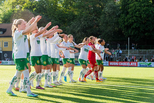 Hammarbys spelare tackar publiken