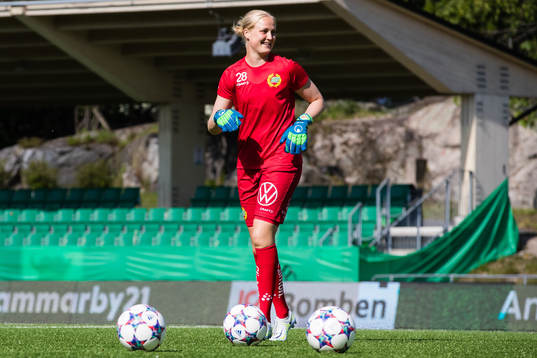 Hammarbys målvakt Kathrine Larsen