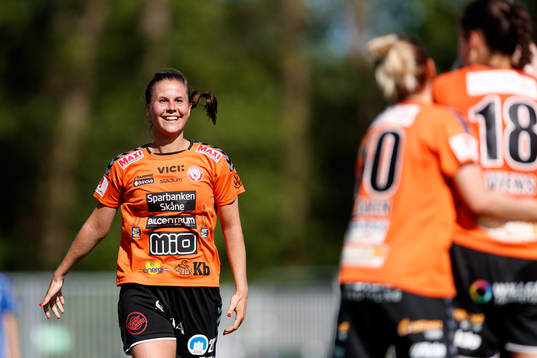 Kristianstads Josefin Harrysson jublar