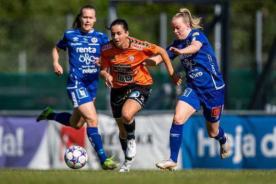 Kristianstads Evelyne Viens och Örebros Berglind Ros