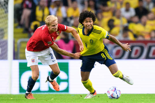 Morten Thorsby of Norway and Jens Cajuste of Sweden