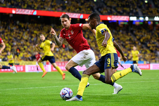 Stefan Strandberg of Norway and Alexander Isak of Sweden