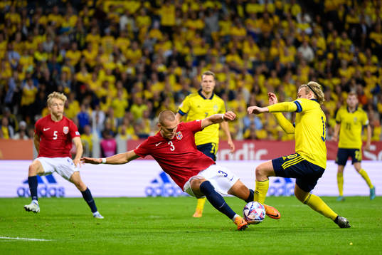 Leo Skiri Østigård of Norway and Emil Forsberg of Sweden