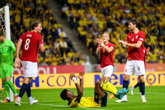 Anthony Elanga of Sweden reacts