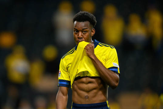 Anthony Elanga of Sweden looks dejected