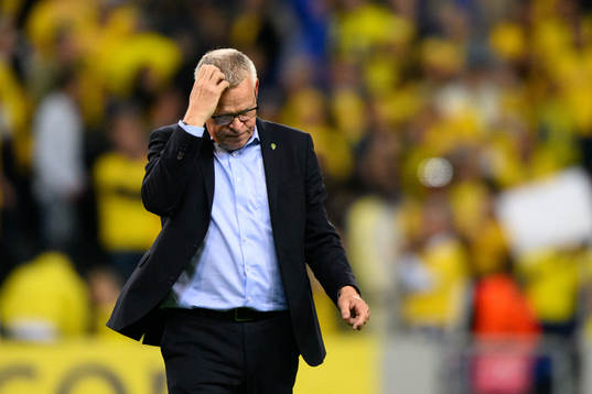 Head coach Janne Andersson of Sweden looks dejected