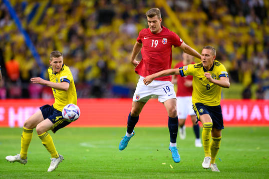 Joakim Nilsson and Ludwig Augustinsson of Sweden against