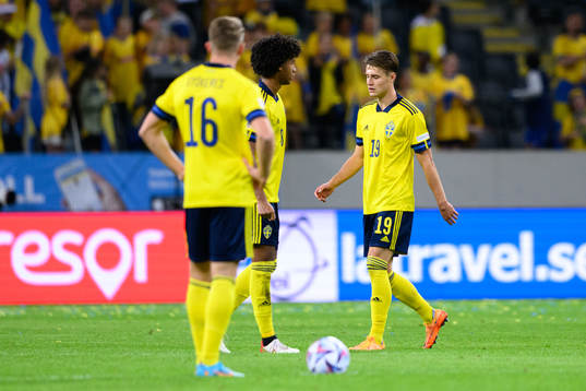 Mattias Svanberg of Sweden looks dejected