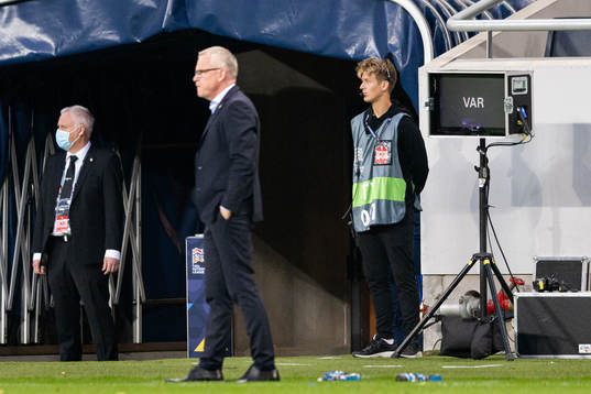 Head coach Janne Andersson of Sweden infront of a VAR screen