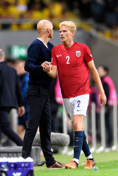 Ståle Solbakken, head coach of Norwaya dn Morten Thorsby