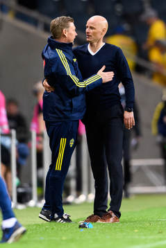 Assistant coach Peter Wettergren of Sweden and Ståle