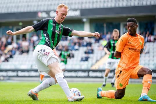 GAIS Viktor Krüger spelar fram till Axel Henrikssons 2-2