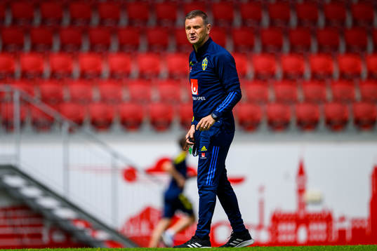 Head coach Andreas Pettersson