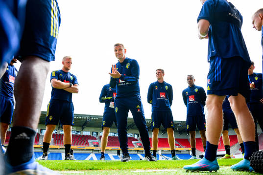 Head coach Andreas Pettersson
