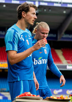 Sander Berge and Erling Braut Haaland of the Norwegian